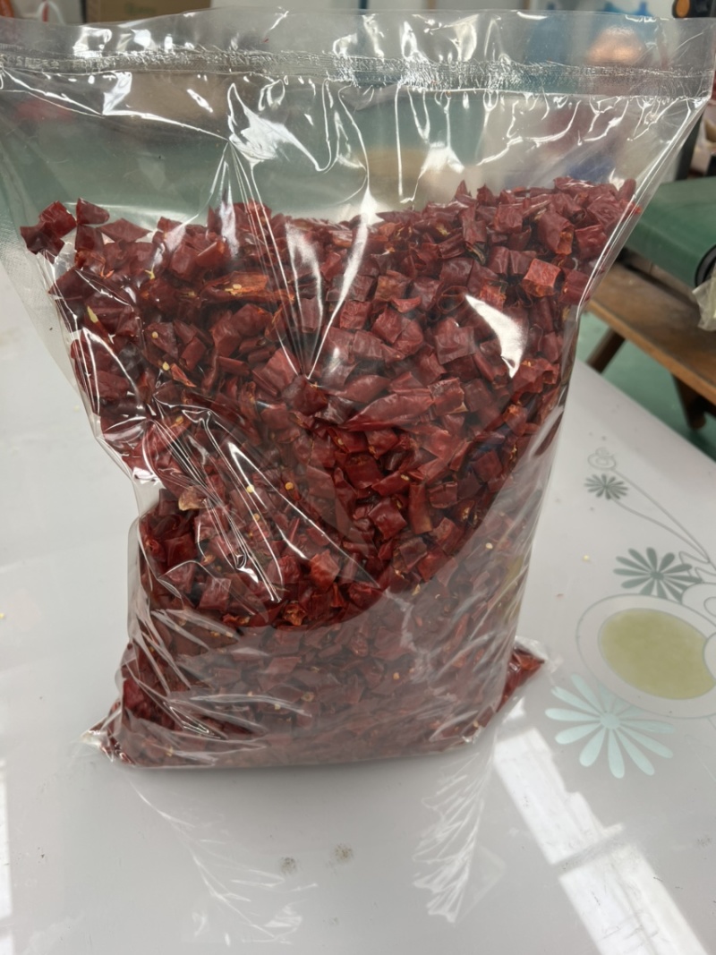 香辣精品去籽辣椒段，三樱椒辣椒段。。。。