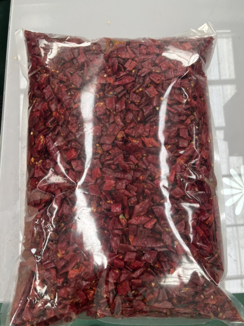 香辣精品去籽辣椒段，三樱椒辣椒段。。。。