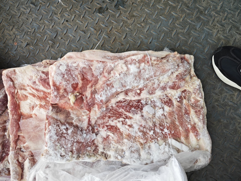 三级带皮五花肉