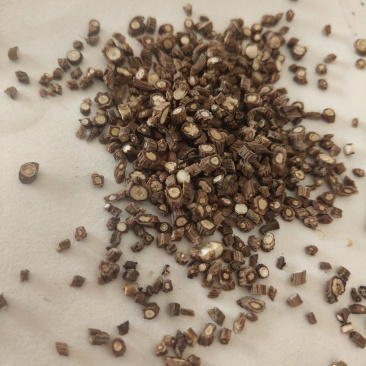柴胡藏柴胡片祥泰药材栈中药材批发零售实物拍摄量多从