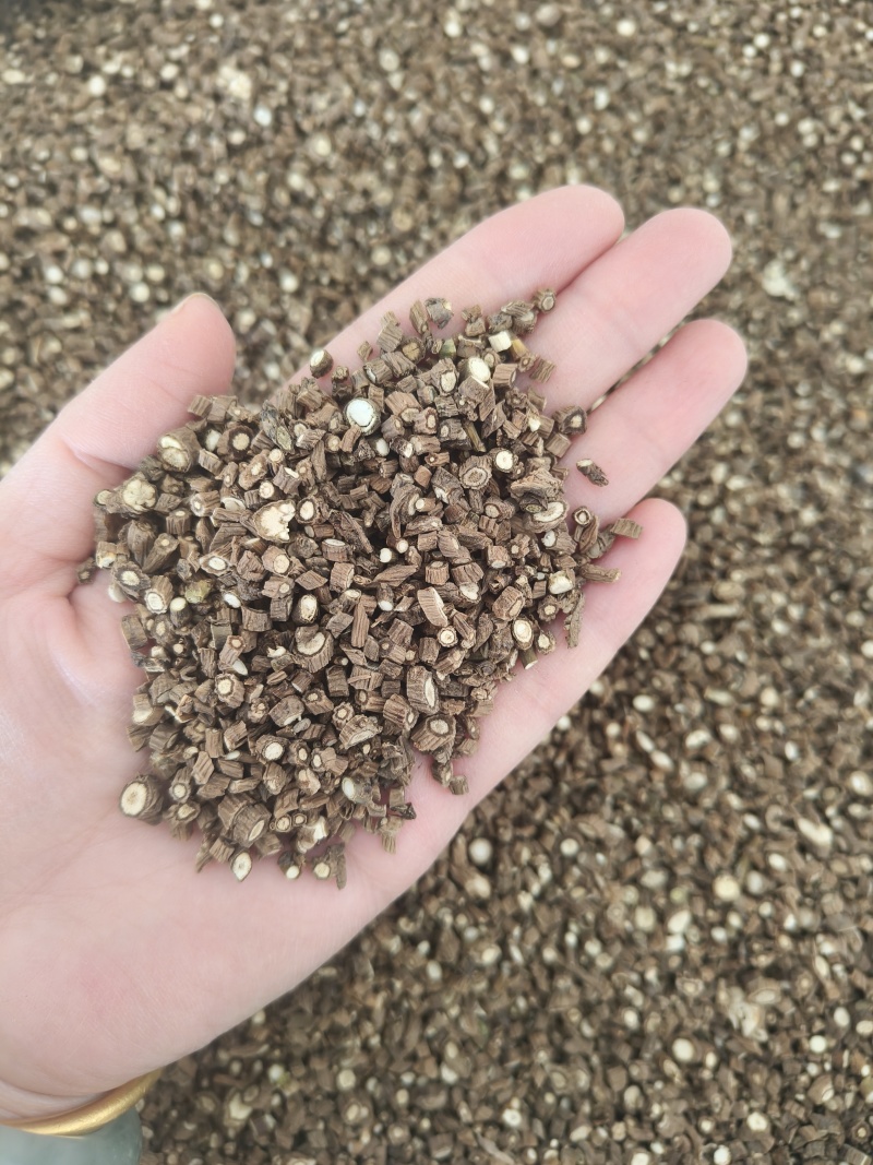 柴胡藏柴胡片祥泰药材栈中药材批发零售实物拍摄量多从