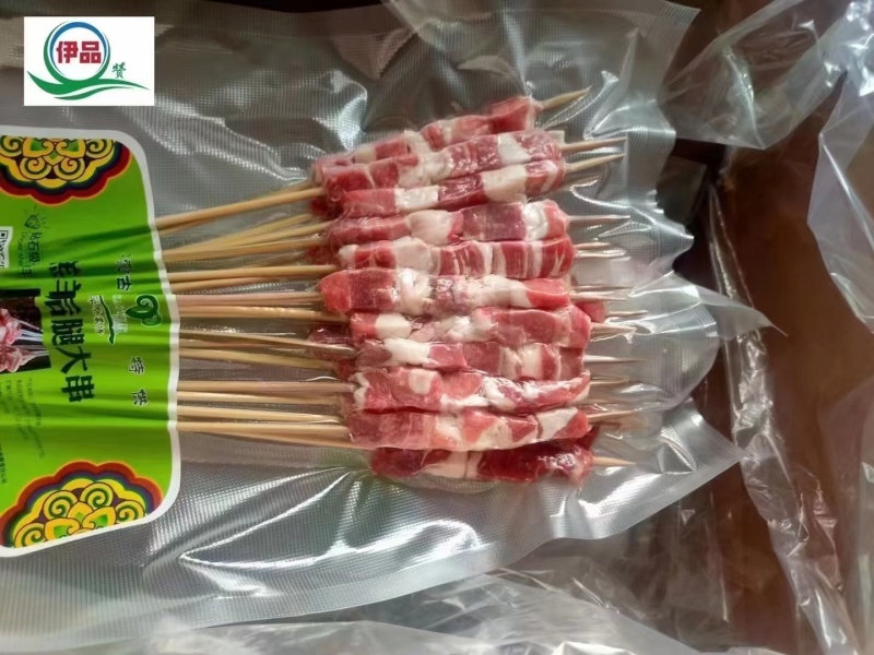 肋羊肉串，选自内蒙古草原羔羊，肉香无膻味，牧场直供