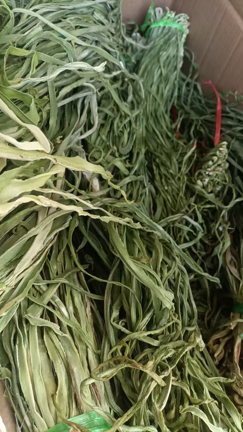 莴笋条，自然风干，口感爽脆，原汁原味的绿色食品，欢迎来电