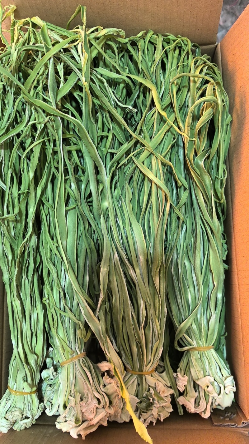 莴笋条，自然风干，口感爽脆，原汁原味的绿色食品，欢迎来电