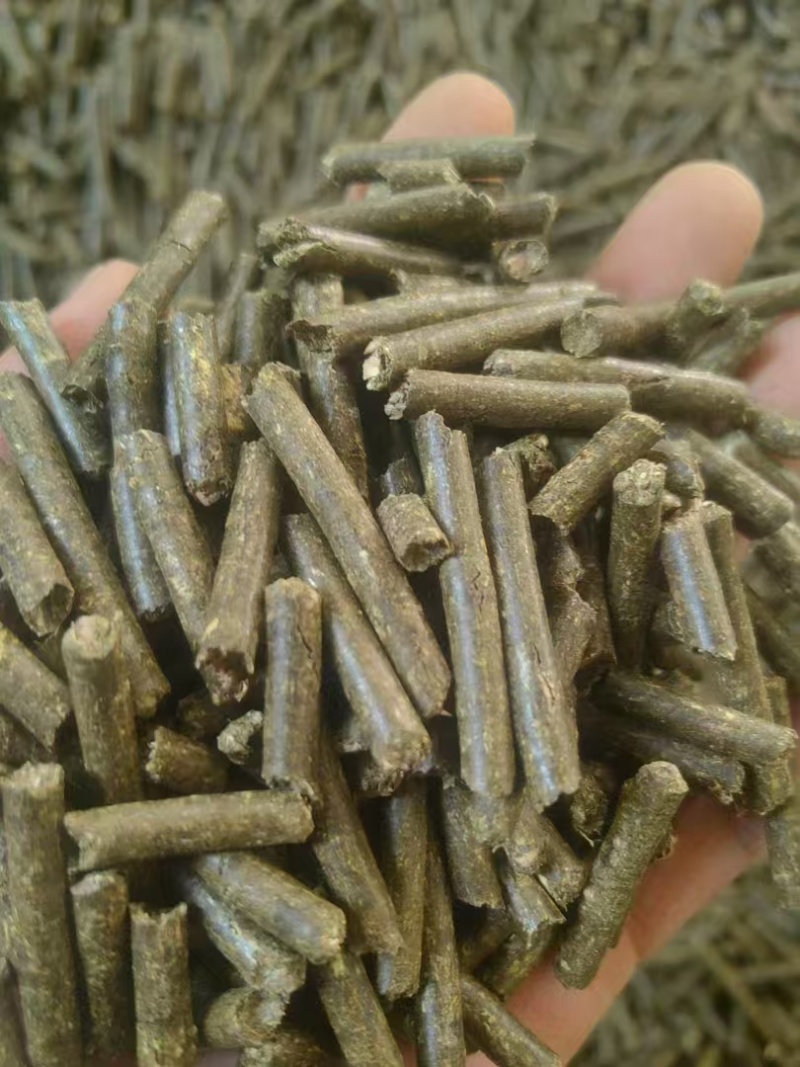 花生秧草颗粒