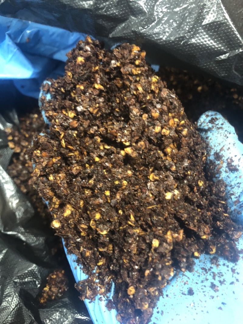 油炸辣椒。***，纯辣椒。