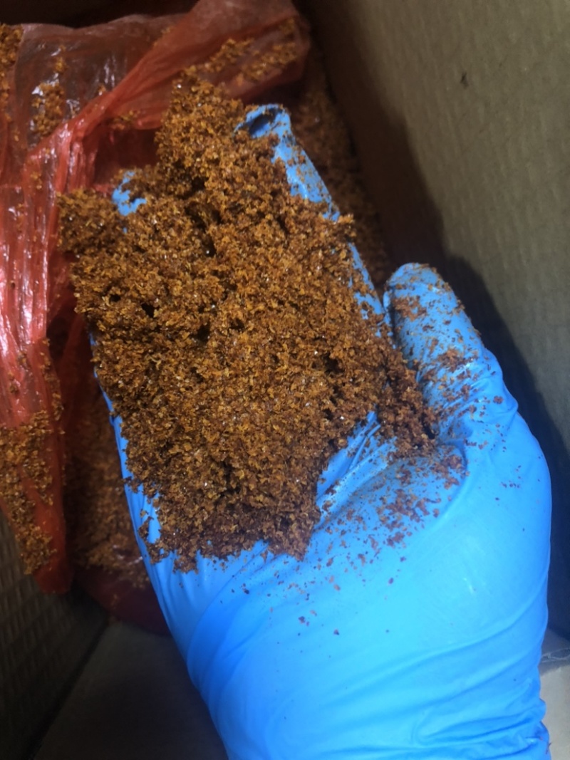 油炸辣椒粉。里面只添加有少量味精。