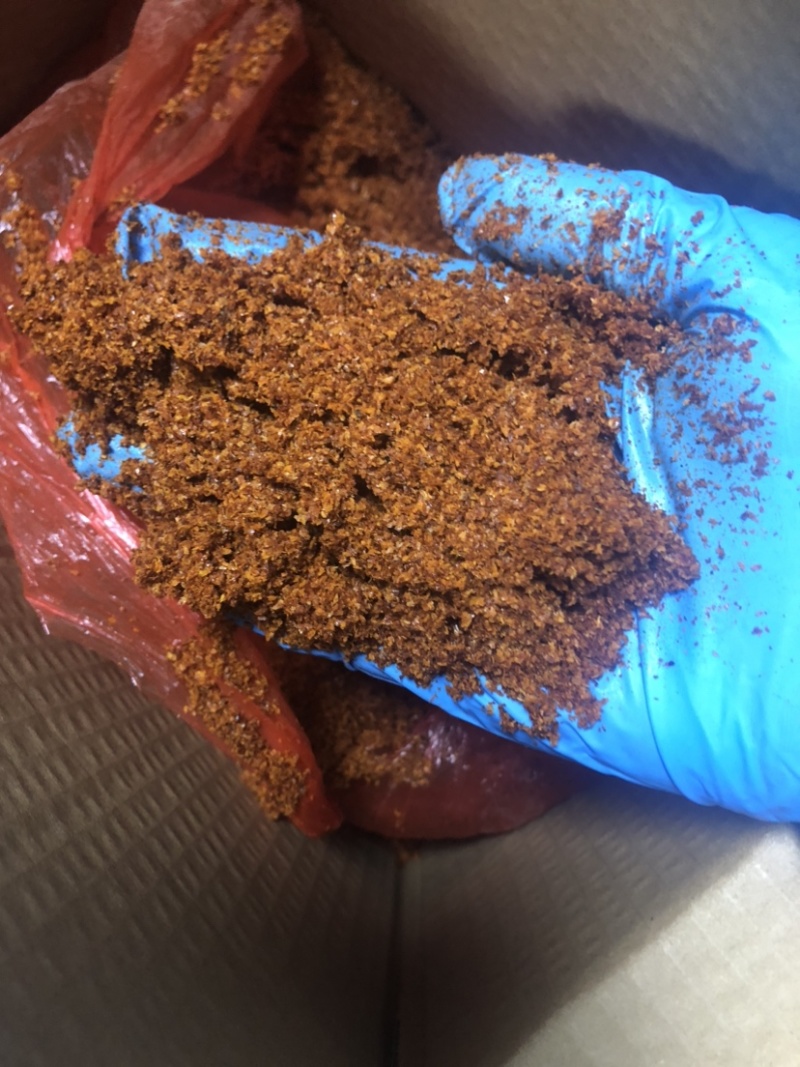 油炸辣椒粉。里面只添加有少量味精。