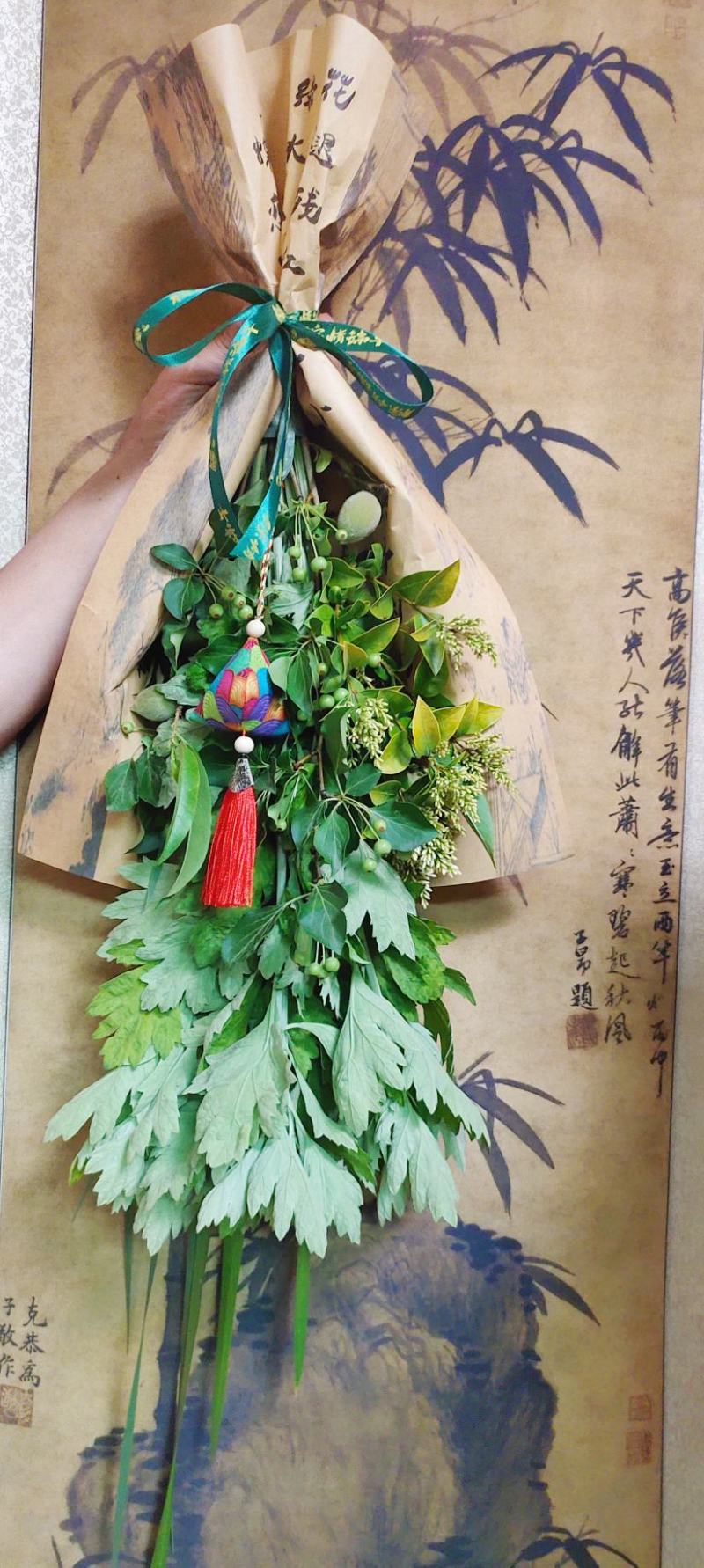 端午节倒挂鲜艾草挂门艾草泡脚洗澡（择优发货）现采速发