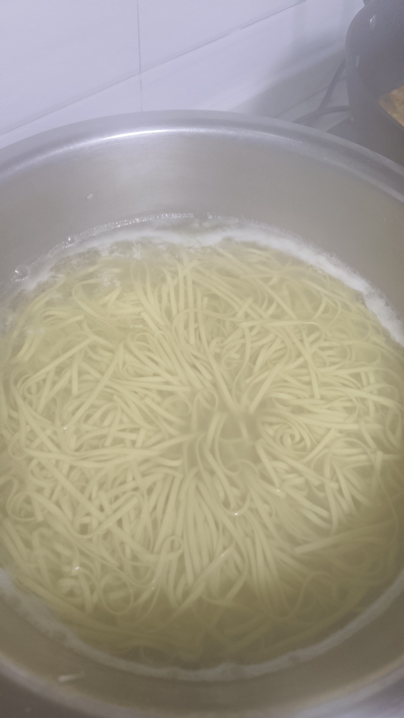 正宗贵州毕节织金高山麦子石磨面条