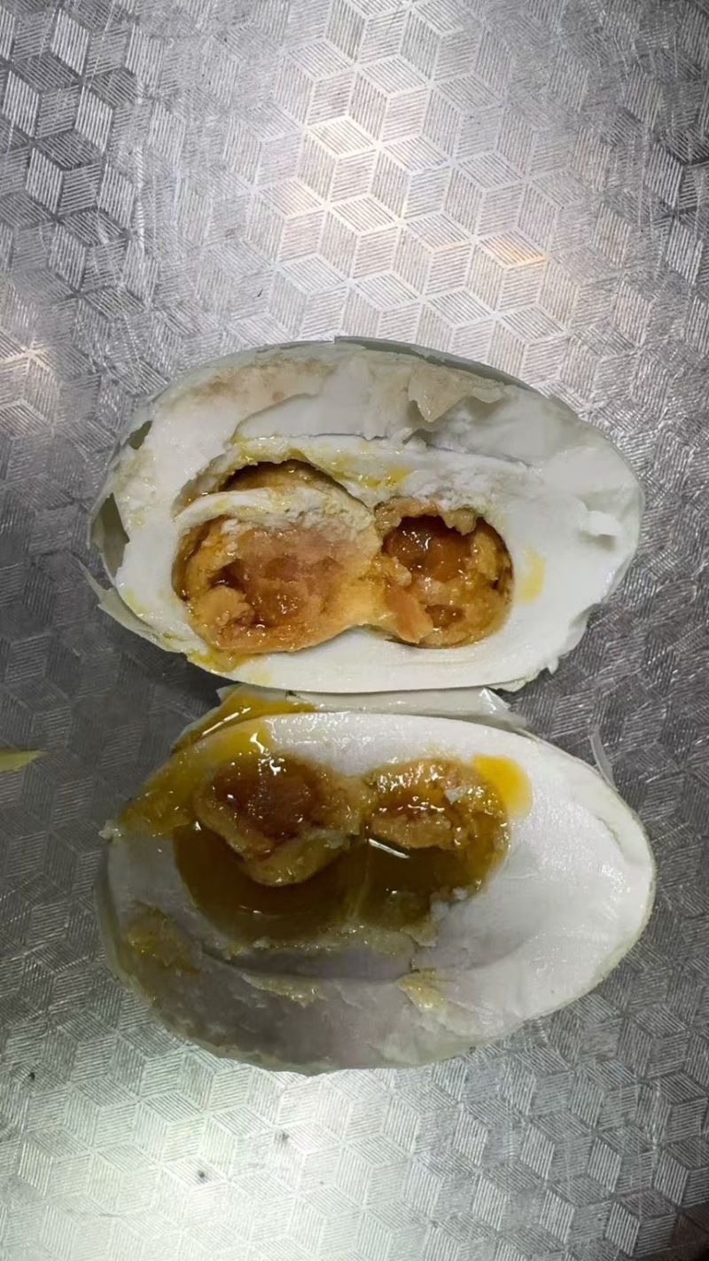 双黄鸭蛋，满油。双黄蛋礼盒。舌尖上的美味