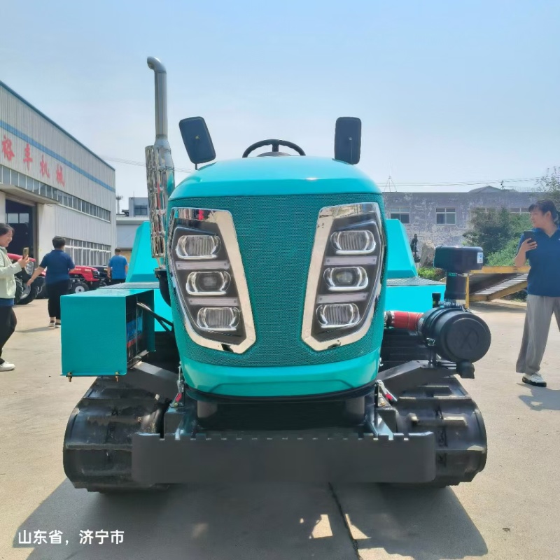 80马力履带式旋耕机多功能履带式拖拉机农用果园乘坐旋耕机