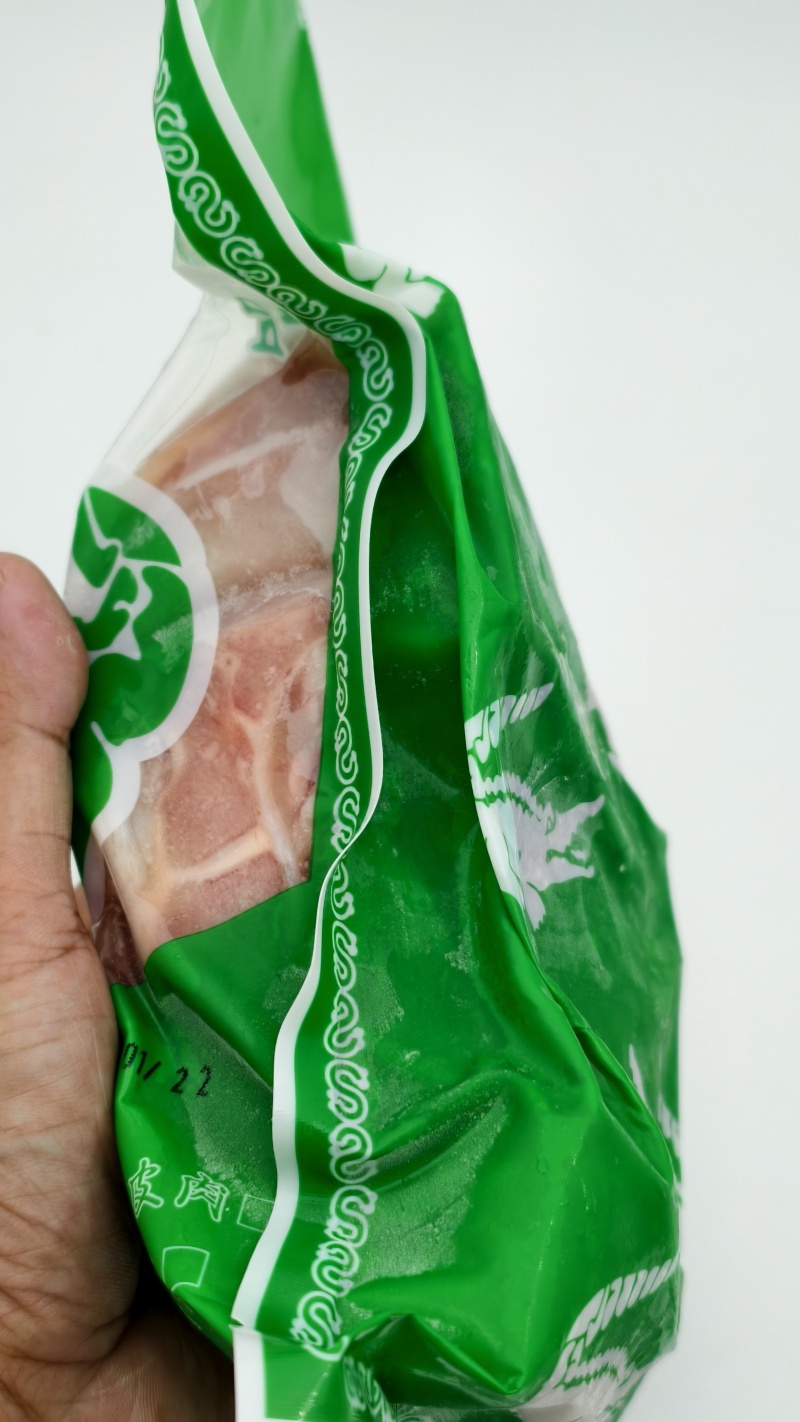 鳄鱼肉规格齐全量大从优，常年供应，品质保证，货发全国