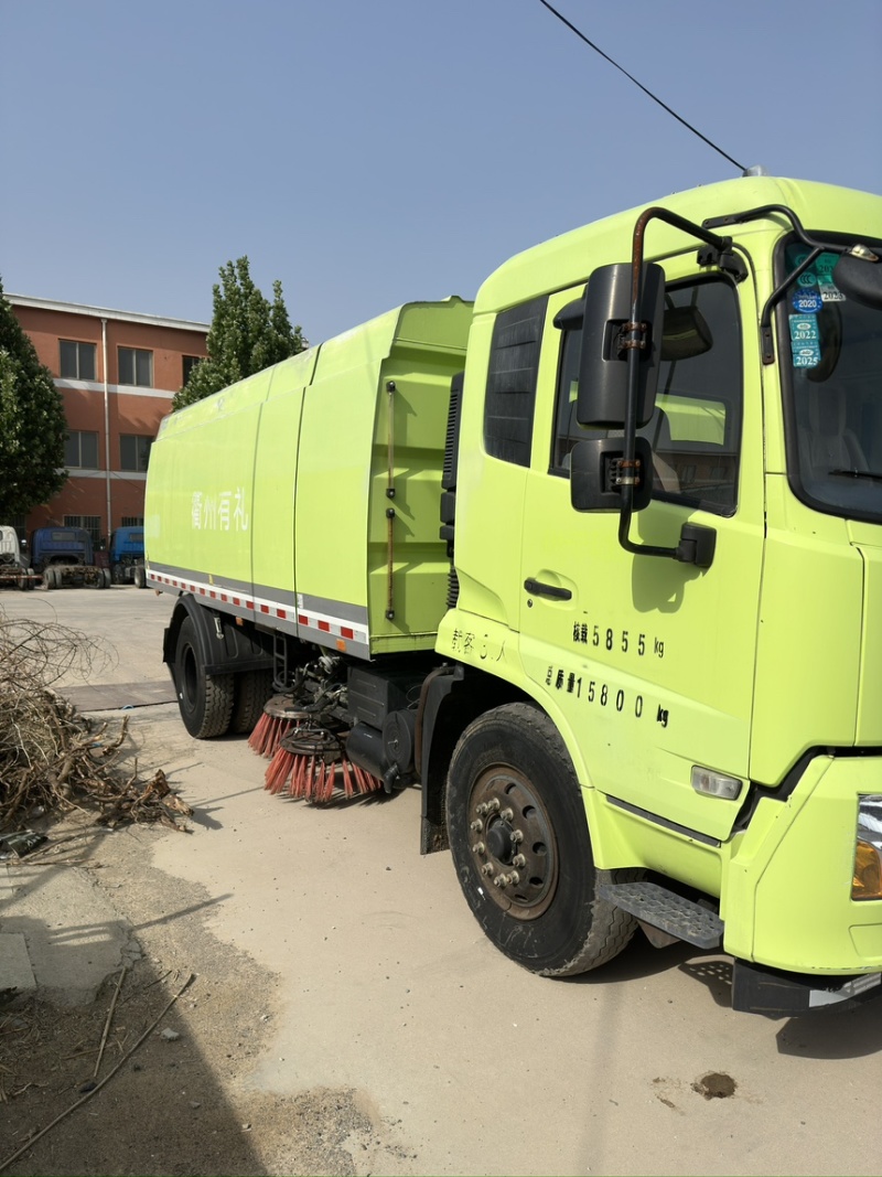 福龙马5163扫路车