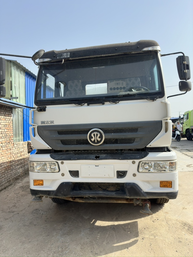 国五22方洒水车，后八轮洒水车，原版原漆