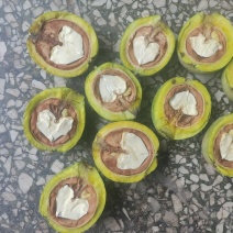 山西吕梁柳林县青皮核桃大量上市