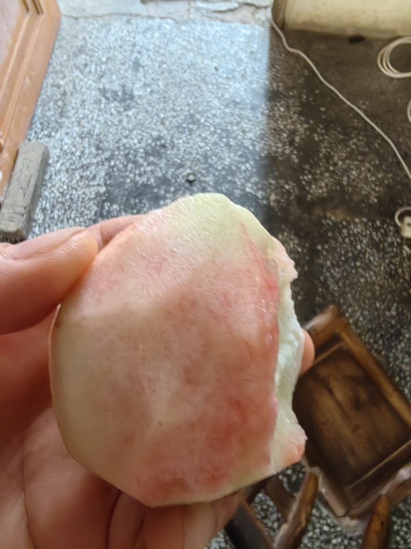 特早红小红桃产地大量现货，口感嘎嘎甜，电商团购商超市场