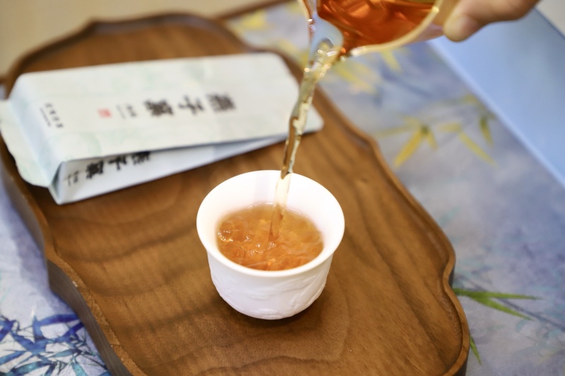 燕子窠正岩肉桂茶叶武夷岩茶大红袍浓香牛栏坑马头岩礼盒装