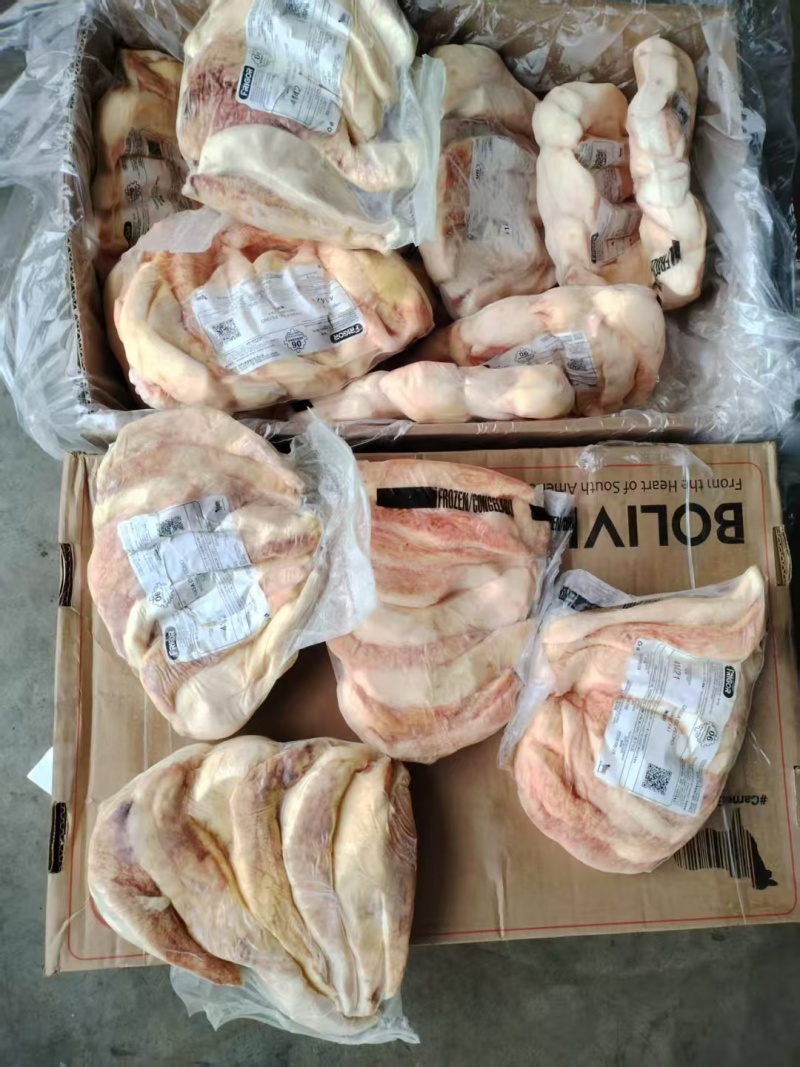 胸口油