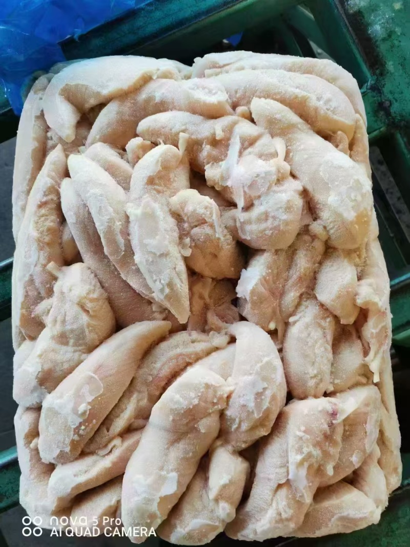 板冻小胸低价出