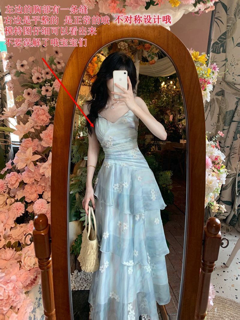 Blovelan花悦梦境气质甜美绣花光泽感多层荷叶边收腰褶