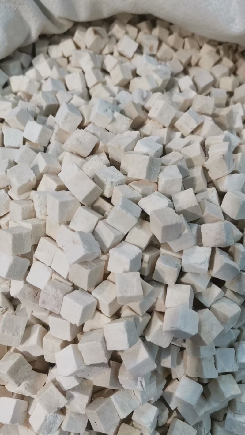 茯苓云南白茯苓无硫茯苓丁块煲汤泡水喝产地直销