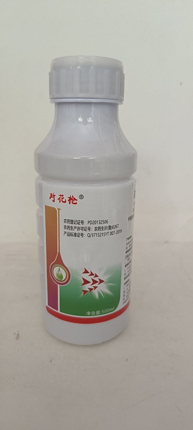 高氯甲维盐对食心虫潜叶娥吊丝虫青虫都有很好的防