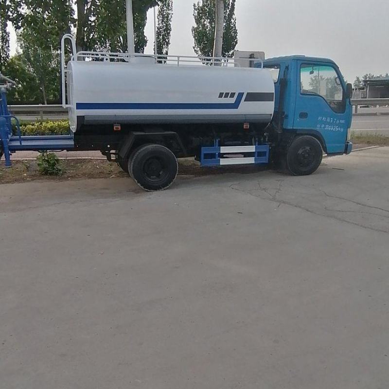 洒水车高压水炮雾炮喷洒车
