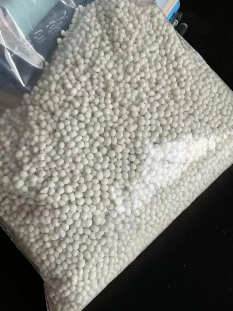 工厂直发双模双控玉米控释肥，种肥同播一次肥，后期不脱肥