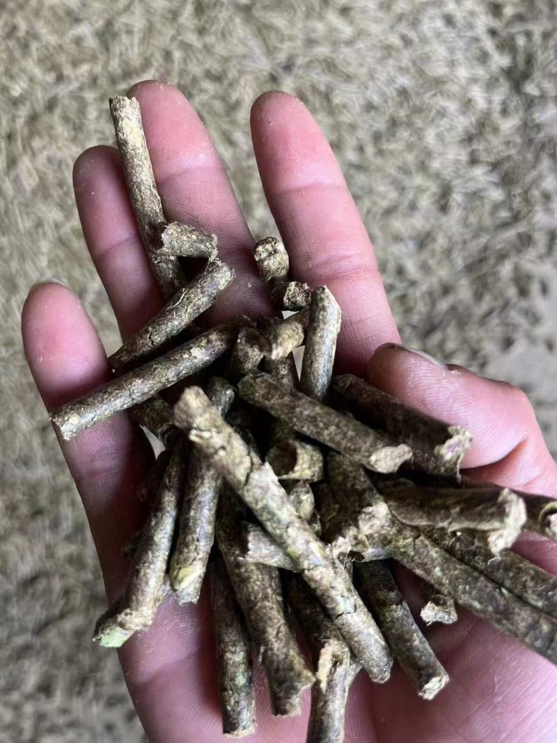 花生秧颗粒，无土无霉，精品货，牛羊马鹿兔子都可以吃，来吧