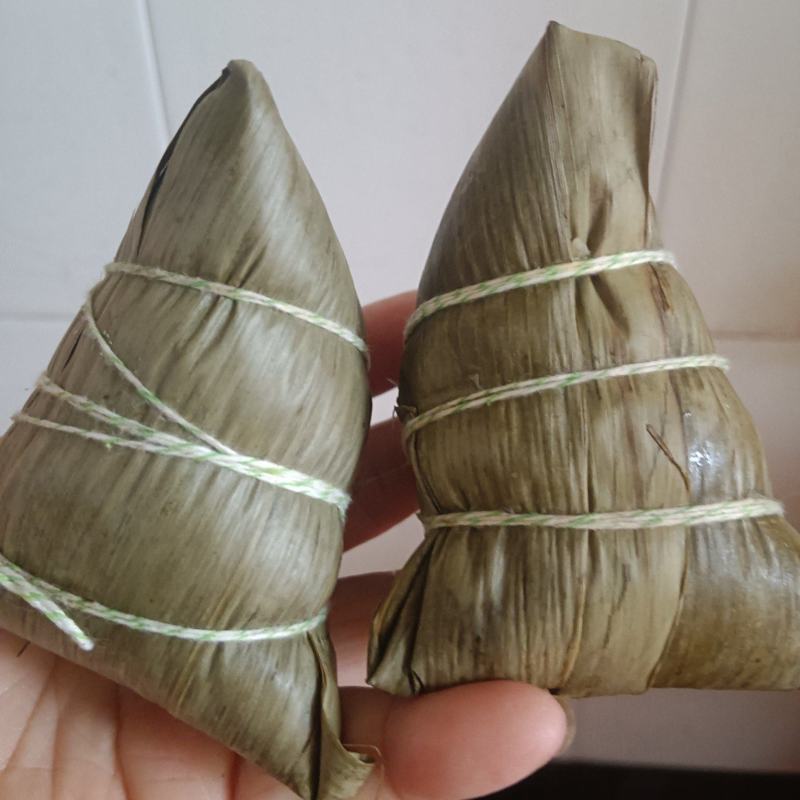 出售各种粽子蜜枣粽蛋黄肉粽碱水种多种口味，一件起批包邮