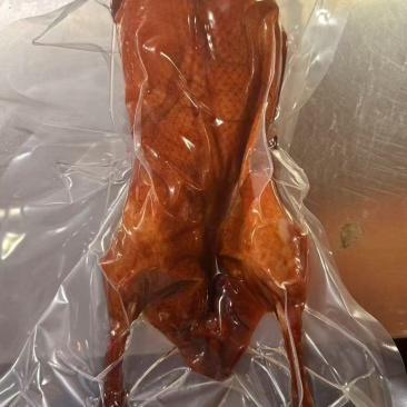 精品烤鸭全熟去头带脖子或者去头去脖子加热即食欢迎联系
