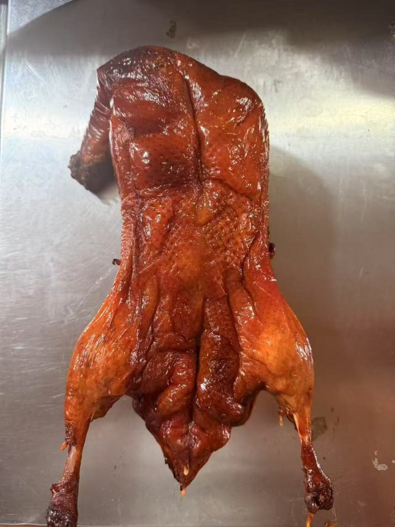 精品烤鸭全熟去头带脖子或者去头去脖子加热即食欢迎联系