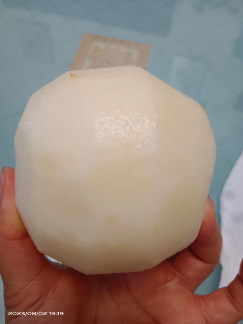 脆甜多汁黄金梨