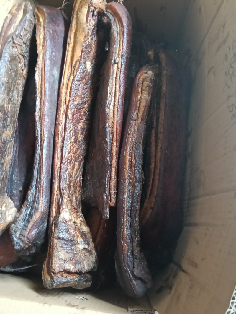 精品三线腊肉，五花肉，块型好，干度好，一件40斤，