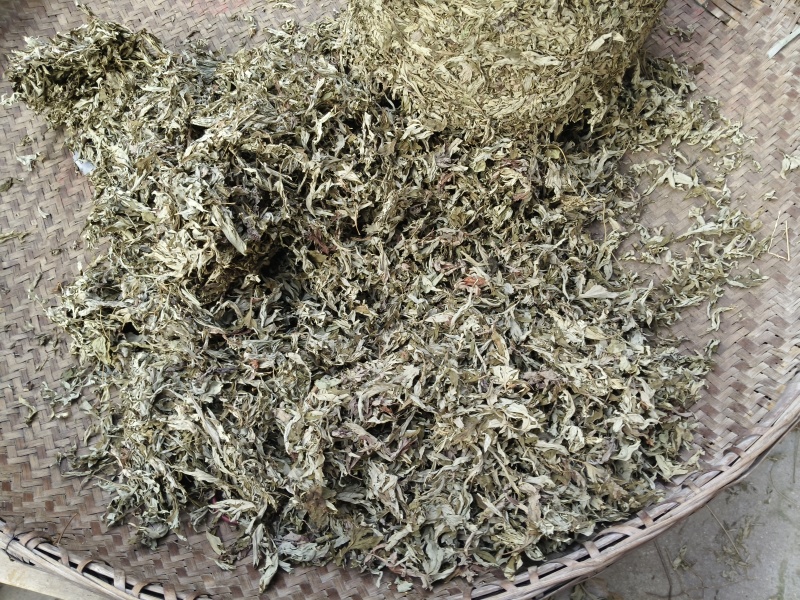 陕南高山艾叶纯叶子，干净杂质少，有两年三年的货。