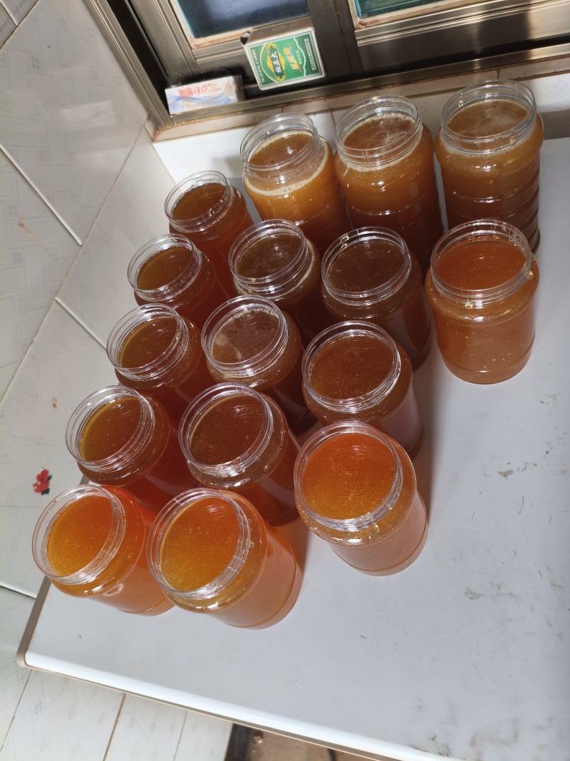云南大理蜂蜜土蜂蜜百花蜜自产自销一手货源一件代发如假包换