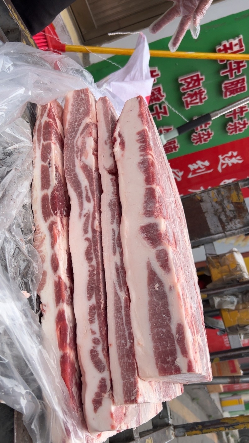 母猪去皮修边中方