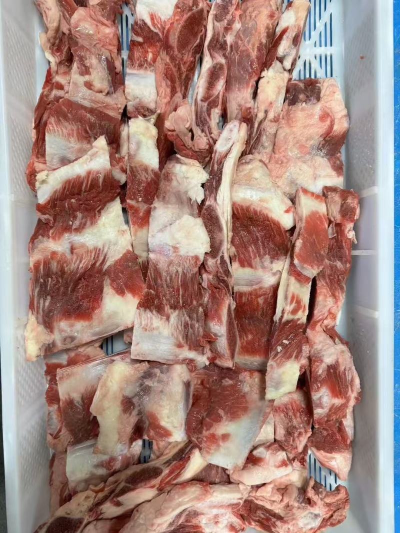 牛肋排头，肉多，瘦度高，性价比杠杠滴！牛排锅**。。。。