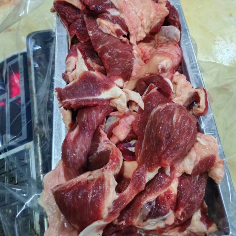 牛四号肥牛（4号肉）串串，刨卷，打馅儿，非常好用。纯干货
