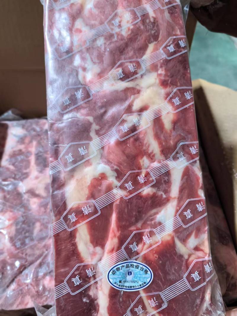 牛四号肥牛（4号肉）串串，刨卷，打馅儿，非常好用。纯干货