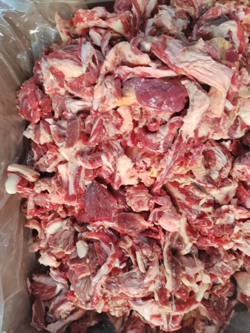 大块牛碎肉，国产纯干货，有大块有小块，有片，各种规格齐全