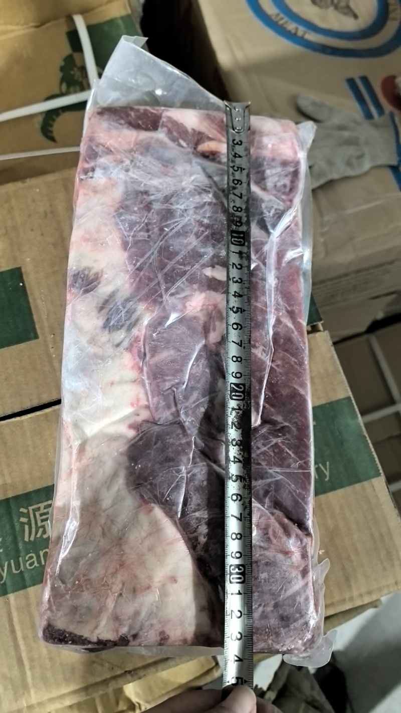 谷饲肥牛一号，纯干，纹理好，口感超棒，火锅店高档产品！！