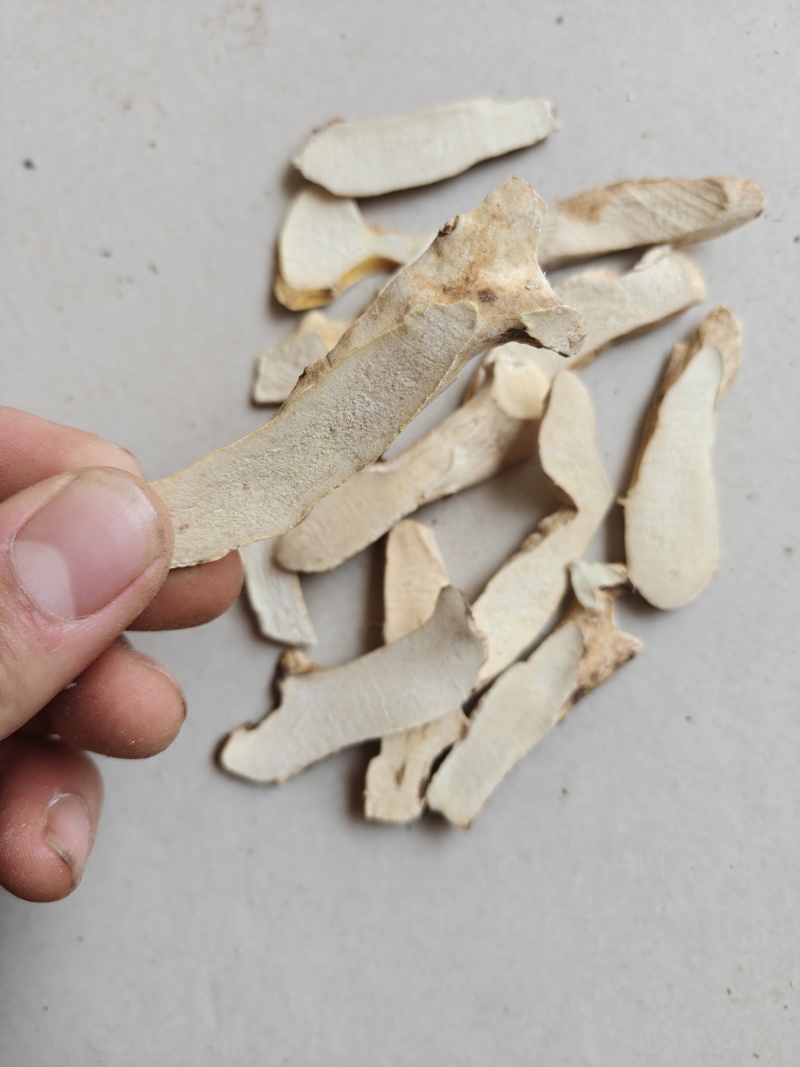 穿山龙新货，无硫选关书药业批发中药材规格齐全
