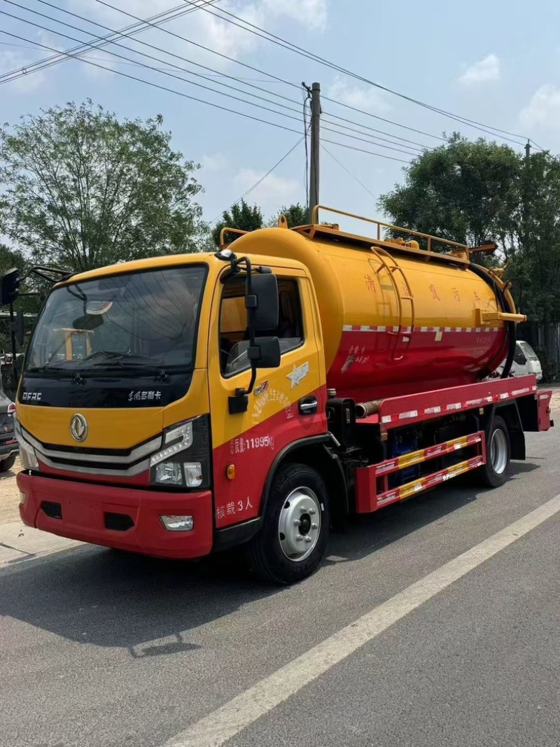环卫车