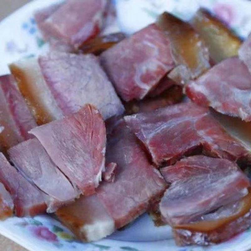 云南火腿本地火腿自家喂养土猪非私聊喂养