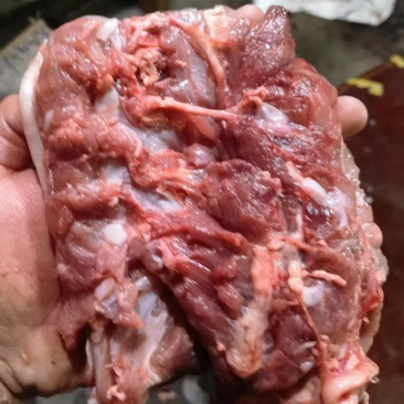 大块牛碎肉
