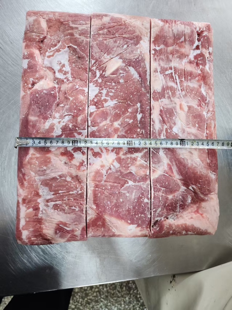去皮大五花中方，每一块都是精挑细选，新鲜肉，无注水