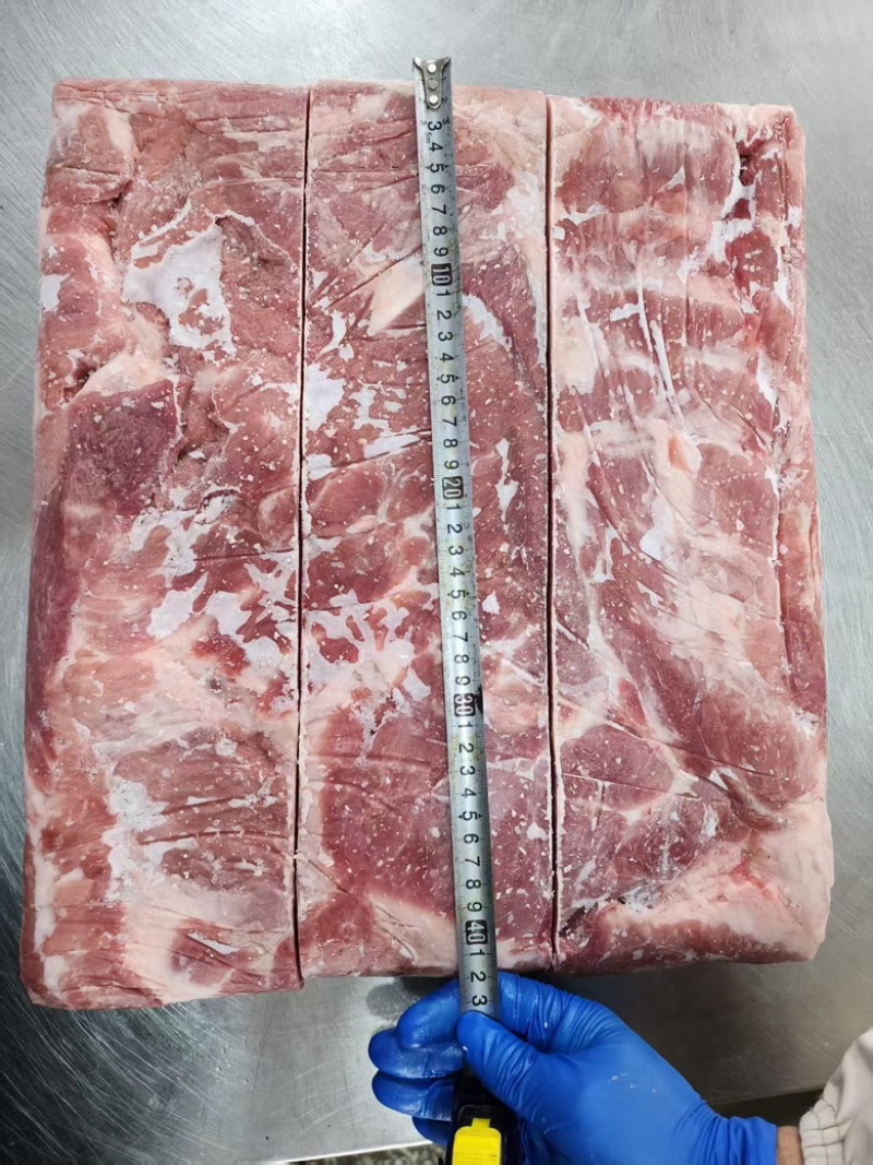去皮大五花中方，每一块都是精挑细选，新鲜肉，无注水