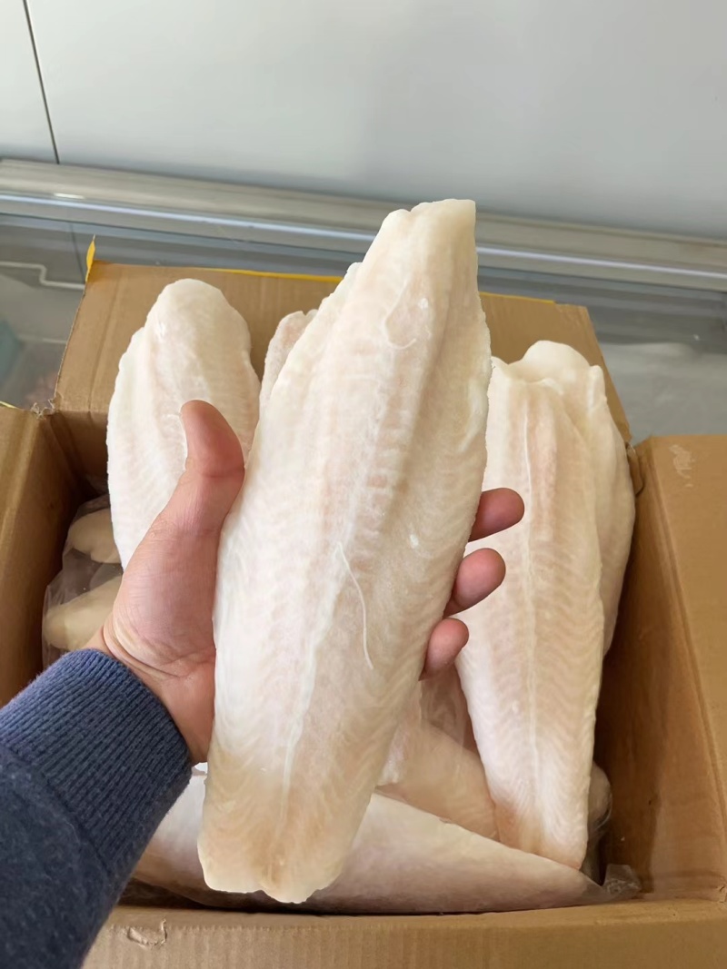 巴沙鱼柳去皮干冰，解冻18斤